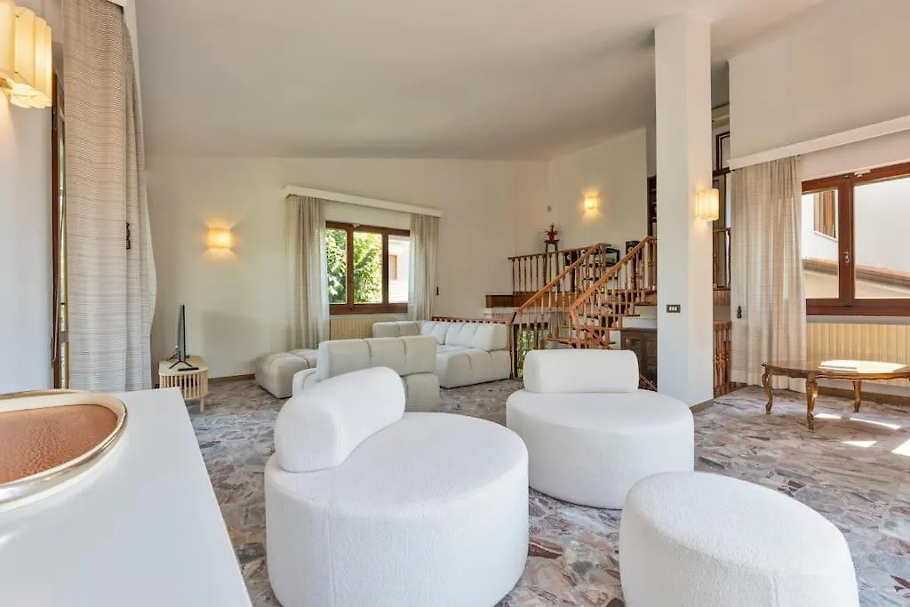 Quiete Villa,Exclusive Garden In Форте-деи-Марми Дом отдыха