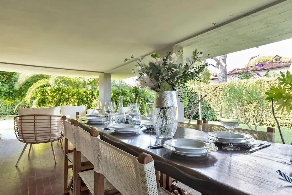Holiday home Quiete Villa,Exclusive Garden In Forte Dei Marmi
